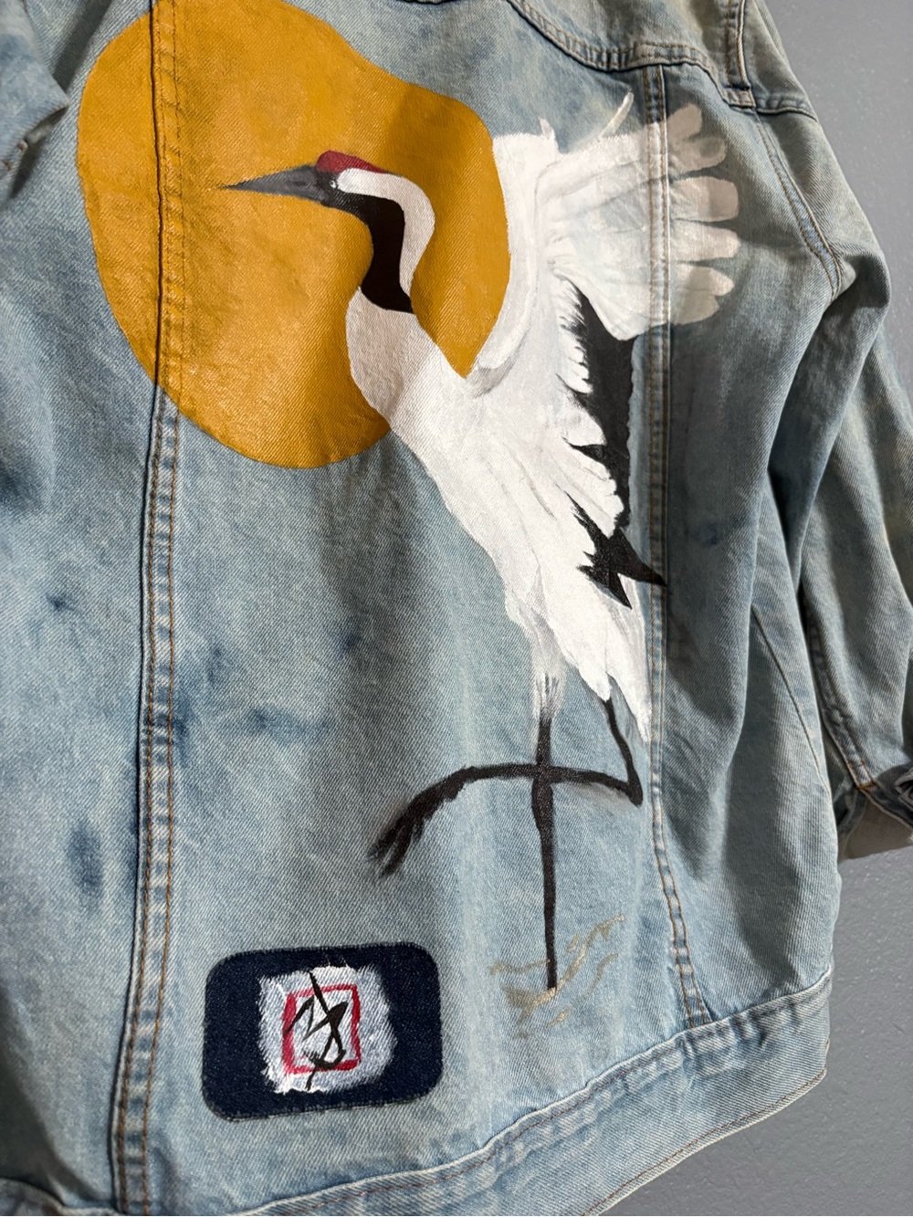 Sonoma Denim Jacket Hand Painted Crane Art Back Distressed Wash Size Small - Picture 5 of 7